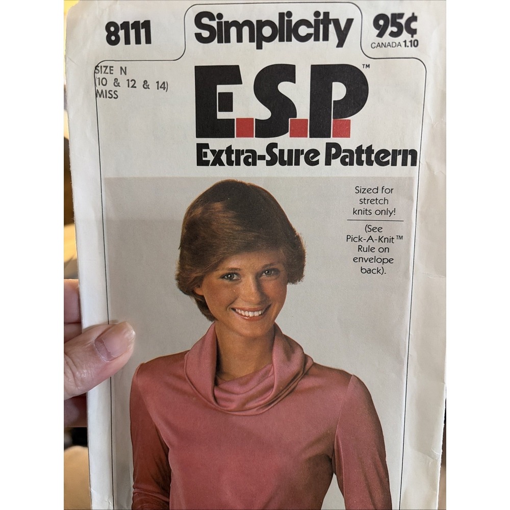 Vintage 1977 Simplicity 8111 Misses Pullover Top Sewing Pattern 10-14 Uncut